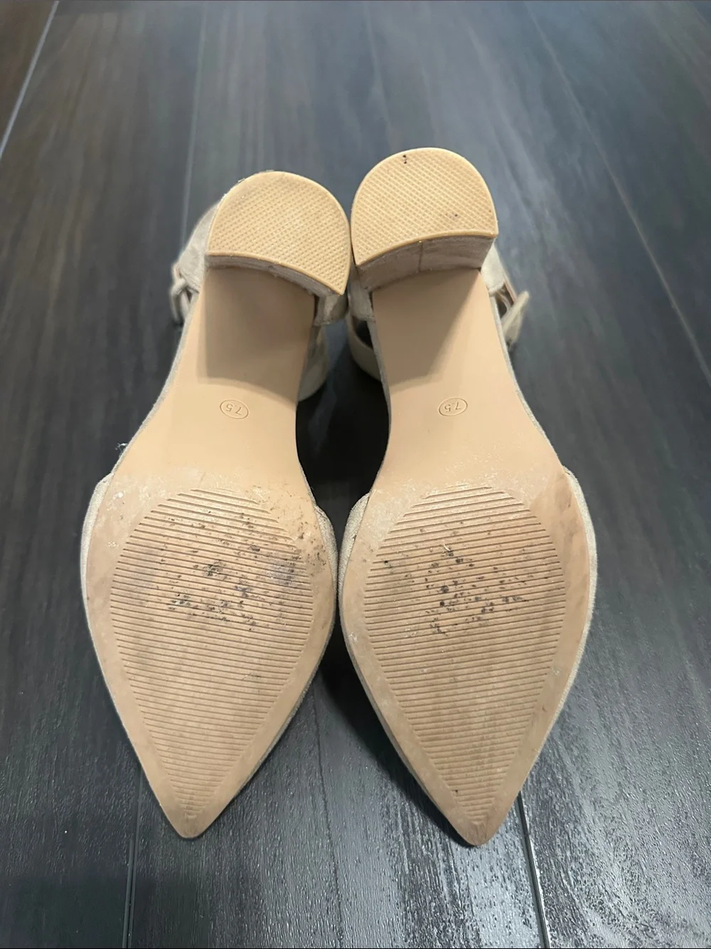 Ocho toros Faux Suede Nude Pumps - Size 7.5